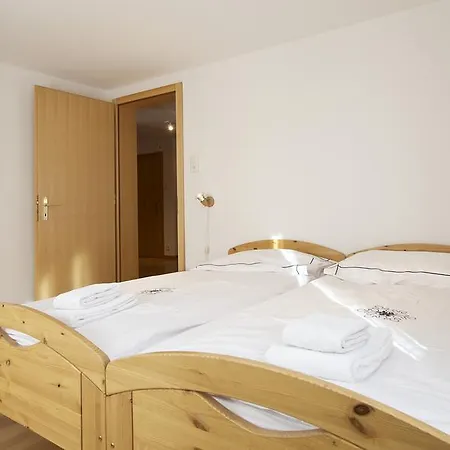 Felderhof Apartment *